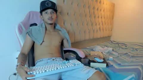 noah_jacksxn online show from 06/02/26, 08:16