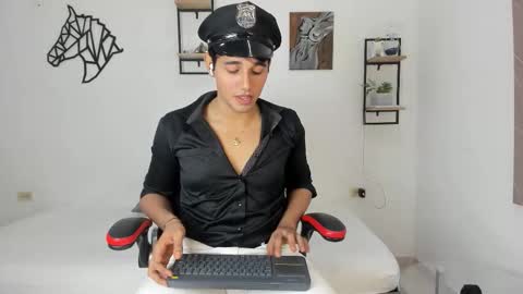 Noah online show from 10/21/25, 04:24