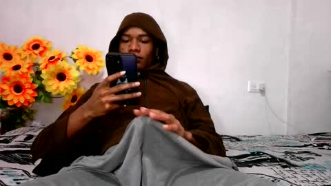 Snapshot of noah_miller7 chatting on 11/30/25, 01:26 Noah Millers online show from 11/30/25, 01:26