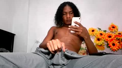 Snapshot of noah_miller7 chatting on 06/25/26, 03:39 Noah Millers online show from 06/25/26, 03:39