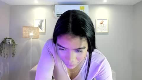 Snapshot of noah_owenss chatting on 06/04/26, 12:33 Noemy online show from 06/04/26, 12:33