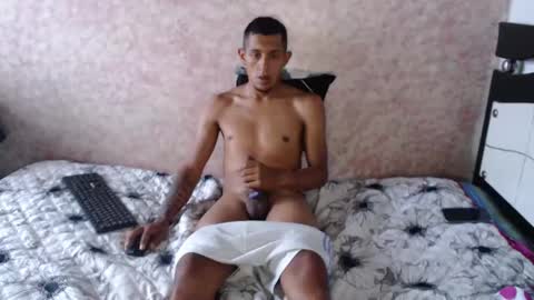 Snapshot of noah_roberts_ chatting on 01/09/25, 10:31 Noah online show from 01/09/25, 10:31