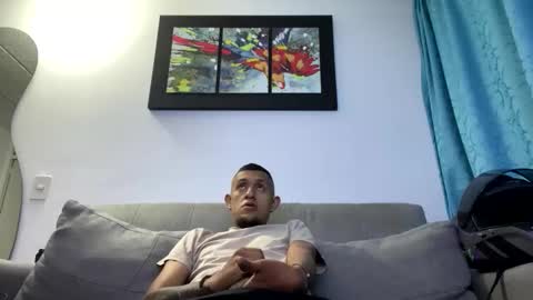 Snapshot of noah_roberts_ chatting on 10/18/25, 10:16 Noah online show from 10/18/25, 10:16