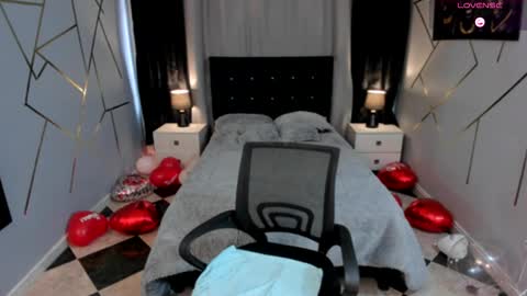 noah_smith04 online show from 02/16/25, 03:38