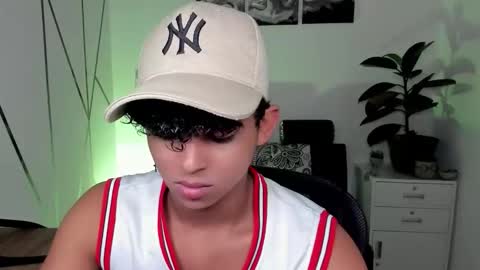 noah_smith04 online show from 11/11/25, 01:22