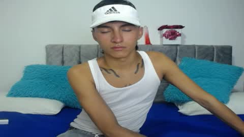 noah_twinks online show from 05/21/26, 12:17