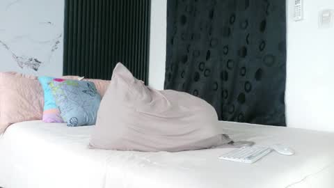 noah tyler  online show from 03/27/26, 06:51