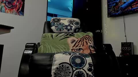 LIAM- noah online show from 01/17/25, 06:23