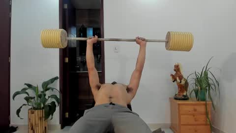 LIAM- noah online show from 04/08/26, 01:22