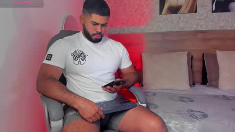 Noah online show from 09/19/25, 07:58