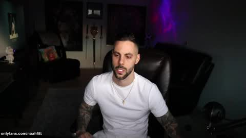 Noah Fitt online show from 04/16/26, 02:56