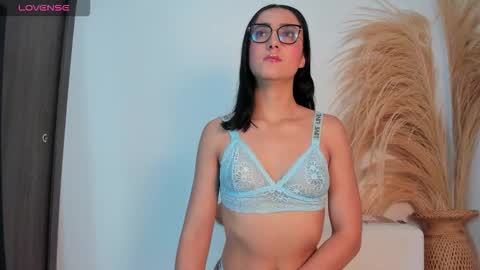 Noami Rose  online show from 02/04/26, 12:16