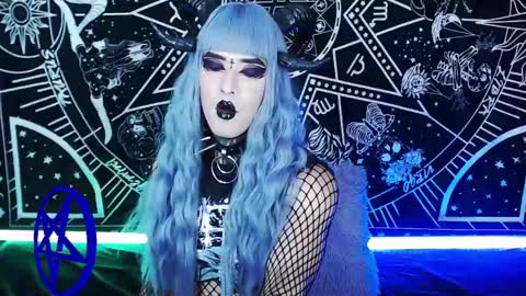 Snapshot of noamy_666 chatting on 12/03/24, 01:30 caroline online show from 12/03/24, 01:30