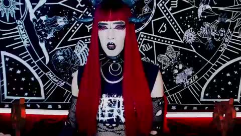 Snapshot of noamy_666 chatting on 12/17/24, 03:17 caroline online show from 12/17/24, 03:17