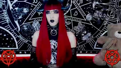 Snapshot of noamy_666 chatting on 01/06/25, 05:41 caroline online show from 01/06/25, 05:41