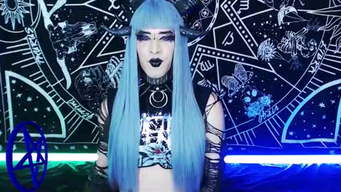 Snapshot of noamy_666 chatting on 01/07/25, 11:03 caroline online show from 01/07/25, 11:03