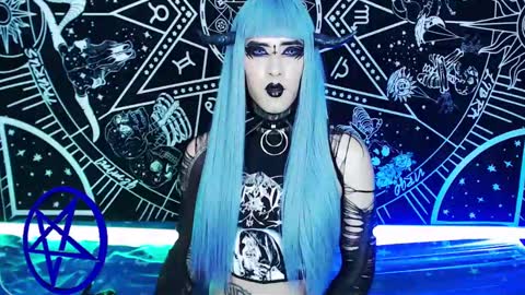 Snapshot of noamy_666 chatting on 01/17/25, 05:32 caroline online show from 01/17/25, 05:32