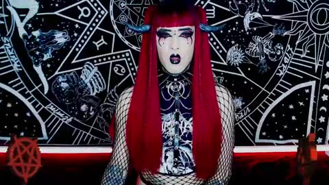 Snapshot of noamy_666 chatting on 01/29/25, 02:09 caroline online show from 01/29/25, 02:09