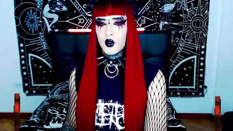 Snapshot of noamy_666 chatting on 02/22/25, 07:34 caroline online show from 02/22/25, 07:34