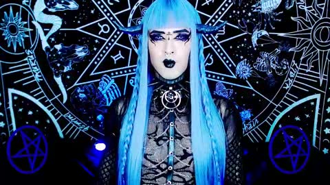 Snapshot of noamy_666 chatting on 02/27/25, 01:48 caroline online show from 02/27/25, 01:48