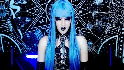 Snapshot of noamy_666 chatting on 03/01/25, 07:08 caroline online show from 03/01/25, 07:08