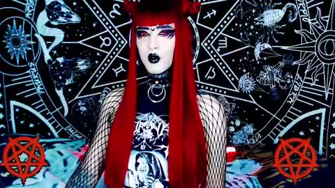 Snapshot of noamy_666 chatting on 03/02/25, 03:02 caroline online show from 03/02/25, 03:02