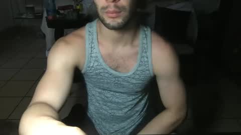 Snapshot of nobudget06 chatting on 01/09/25, 11:24 nobudget06 online show from 01/09/25, 11:24