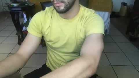 Snapshot of nobudget06 chatting on 01/19/25, 06:53 nobudget06 online show from 01/19/25, 06:53