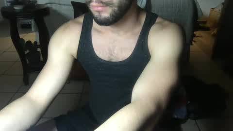 Snapshot of nobudget06 chatting on 01/27/25, 02:24 nobudget06 online show from 01/27/25, 02:24