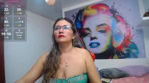 noelia_milfs online show from 03/12/26, 11:33