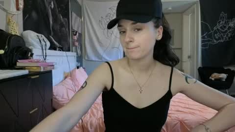 Snapshot of noelle1229 chatting on 06/23/26, 05:11 Noelle online show from 06/23/26, 05:11