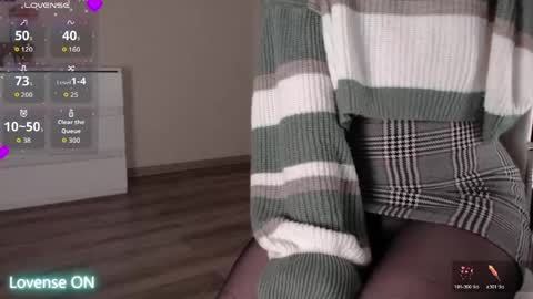 noelleneptune online show from 04/12/26, 01:54