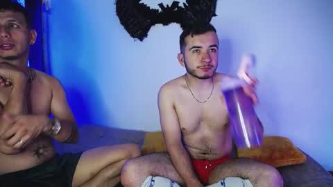 noha_and_iam1 online show from 02/09/26, 11:47