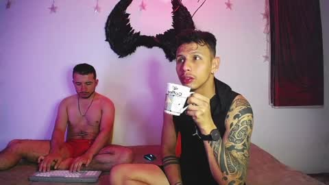 noha_and_iam1 online show from 03/30/26, 12:28