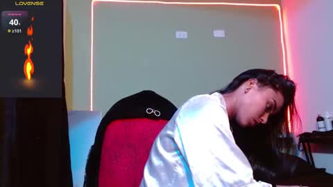 Noha Thomson online show from 09/16/25, 09:05