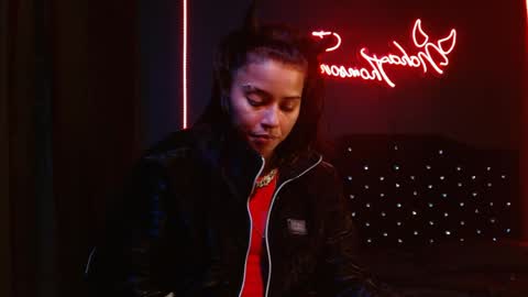 Noha Thomson online show from 04/17/26, 01:08