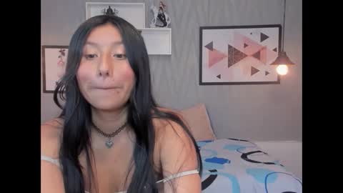 Snapshot of nohemi_louse chatting on 02/11/25, 10:18 Nohemi online show from 02/11/25, 10:18