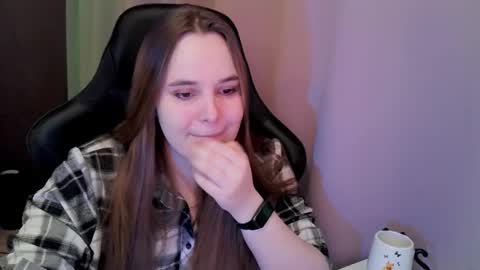 noir_ember_ online show from 11/22/25, 11:09