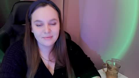 noir_ember_ online show from 02/26/26, 02:49