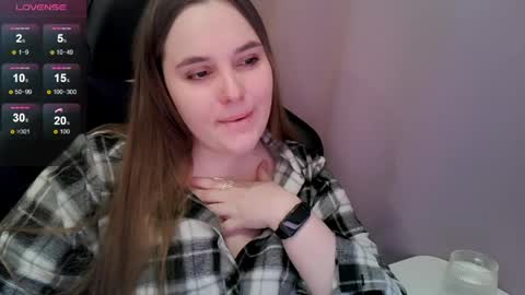 noir_ember_ online show from 03/23/26, 04:55