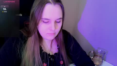 noir_ember_ online show from 03/29/26, 05:13