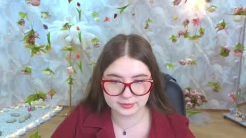 noirwhisper online show from 04/05/26, 06:16