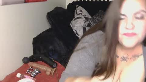 Nola Strange online show from 09/12/25, 08:14