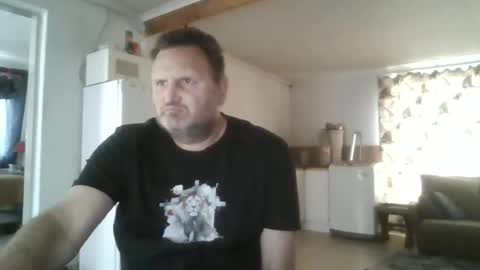 Snapshot of nollie244 chatting on 06/19/26, 12:31 Nollie online show from 06/19/26, 12:31