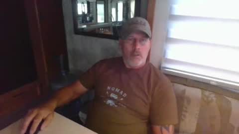 Snapshot of nomadfreedom chatting on 06/13/26, 10:24 nomadfreedom online show from 06/13/26, 10:24