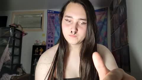 Snapshot of nonbinarybeauty20 chatting on 02/22/25, 11:13 nonbinarybeauty20 online show from 02/22/25, 11:13