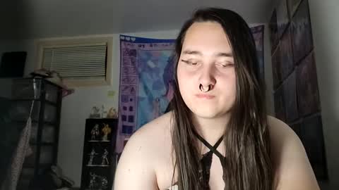 Snapshot of nonbinarybeauty20 chatting on 03/08/25, 02:34 nonbinarybeauty20 online show from 03/08/25, 02:34