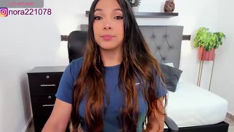 Snapshot of nora22xx chatting on 01/09/25, 12:09 Nora online show from 01/09/25, 12:09