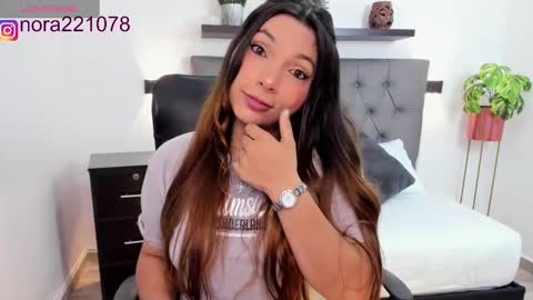 Snapshot of nora22xx chatting on 01/12/25, 02:24 Nora online show from 01/12/25, 02:24