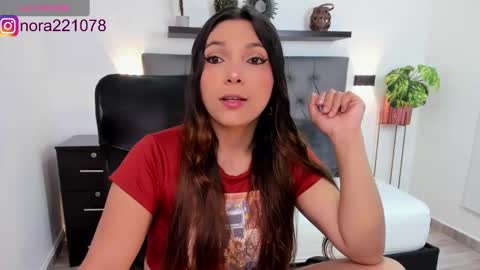 Snapshot of nora22xx chatting on 02/27/25, 03:25 Nora online show from 02/27/25, 03:25